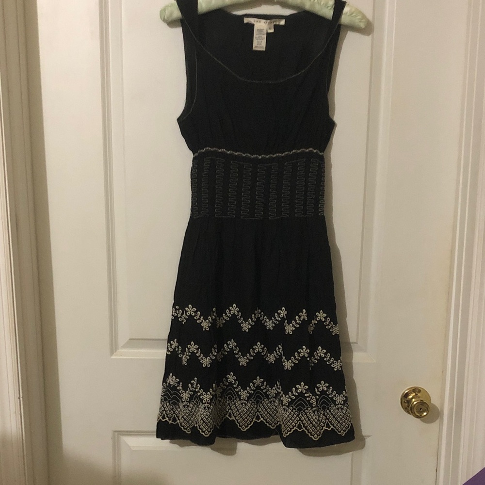 Max Studio Black Midi Dress with Cream Embroidery